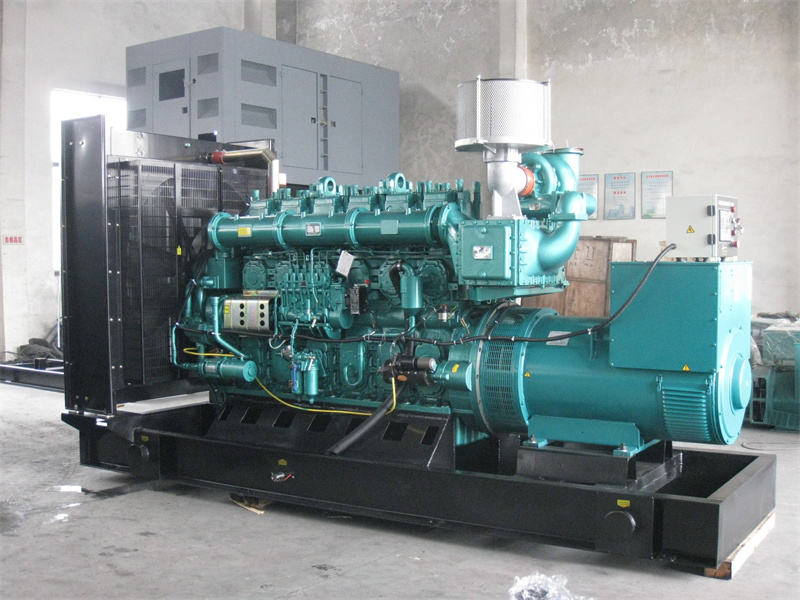 舞阳200KW 柴油发电机的油耗是多少?